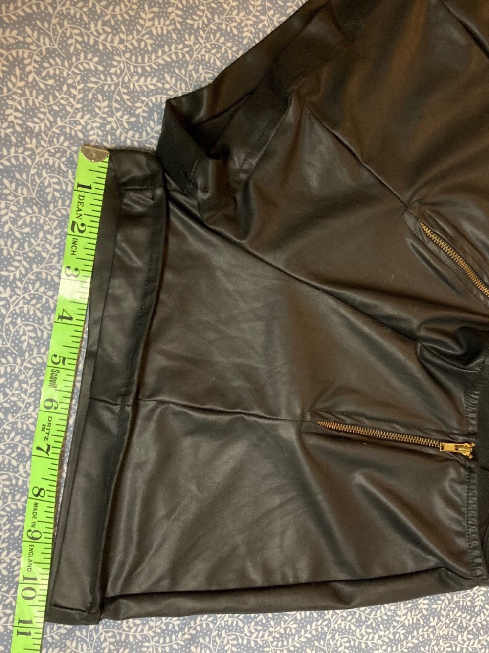 Faux Leather Hot Pants Short Shorts Black Size Small - Picture 6 of 11